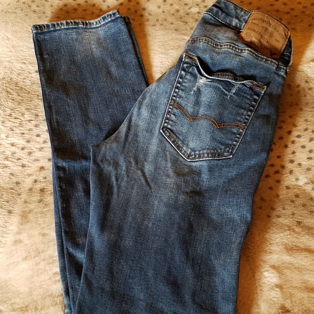 American Eagle men's jeans